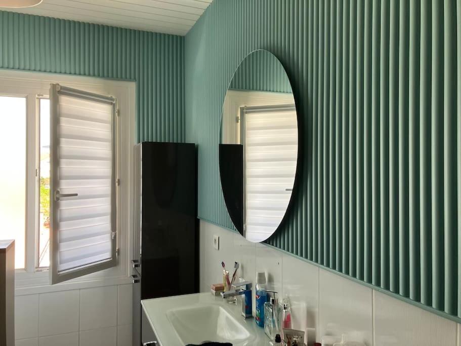 Grand Renove Au Coeur De Apartment Royan